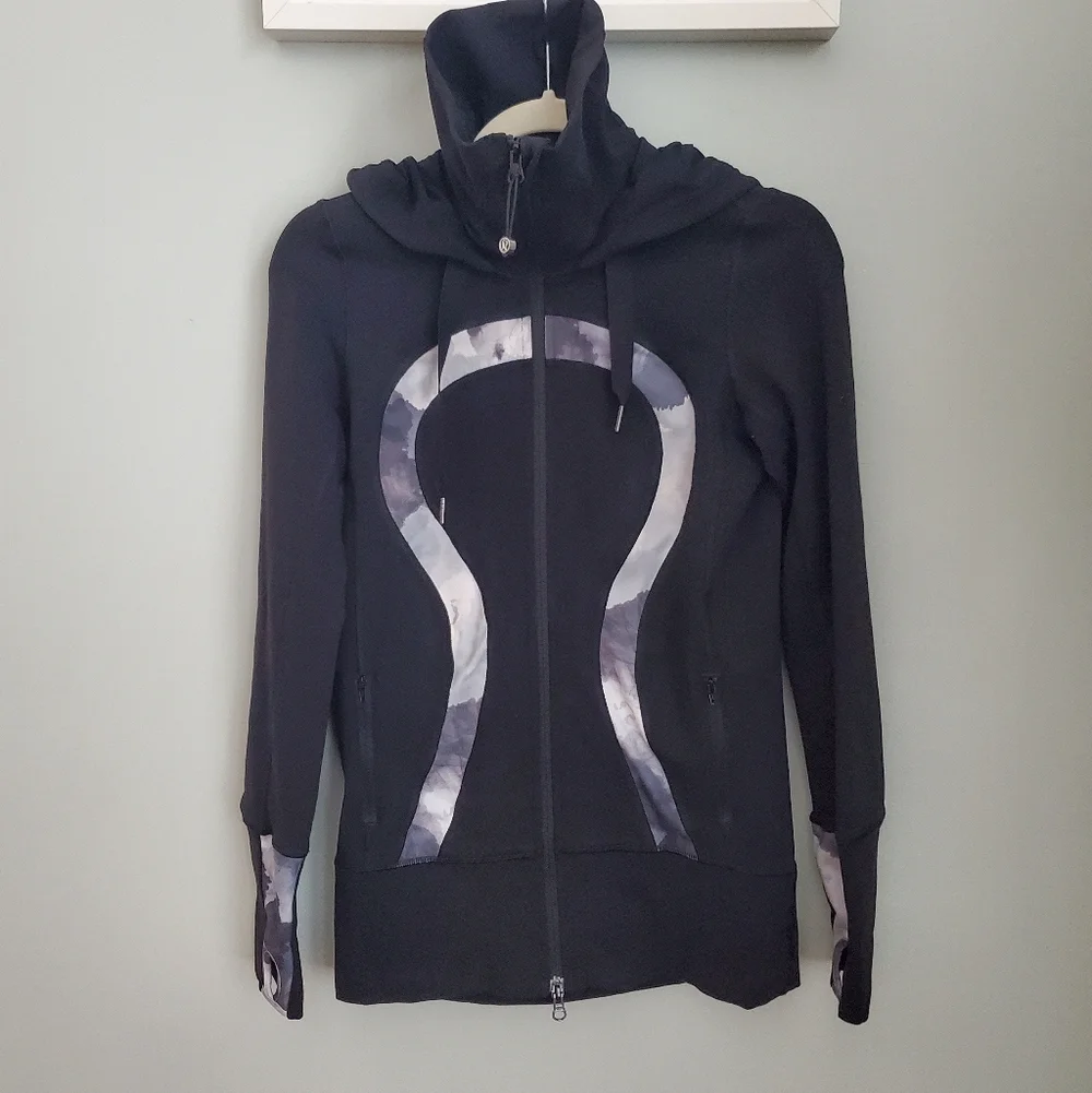 Lululemon Stride Jacket *BrushedBlack / White Coal Tinted Canvas Super Size 4